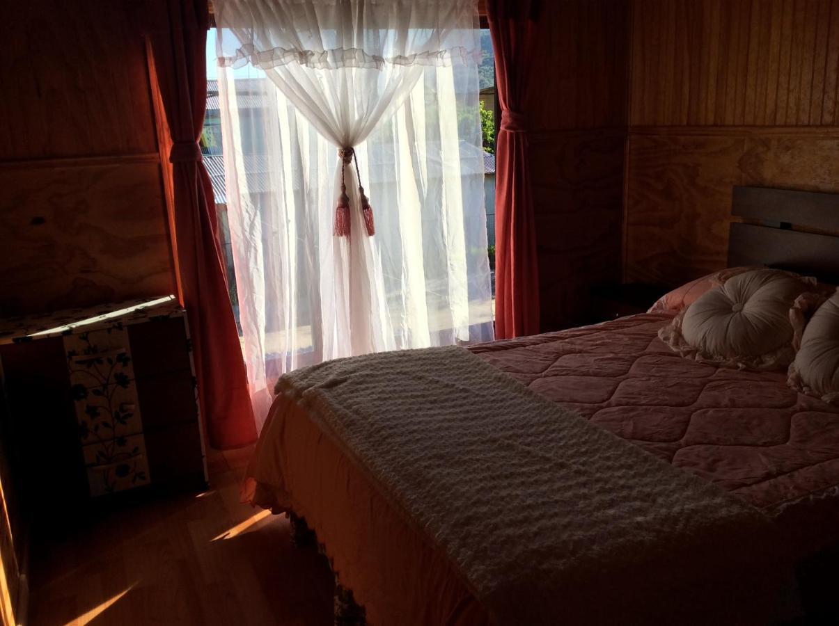 Hostal Scarlett Puerto Puyuguapi Dış mekan fotoğraf